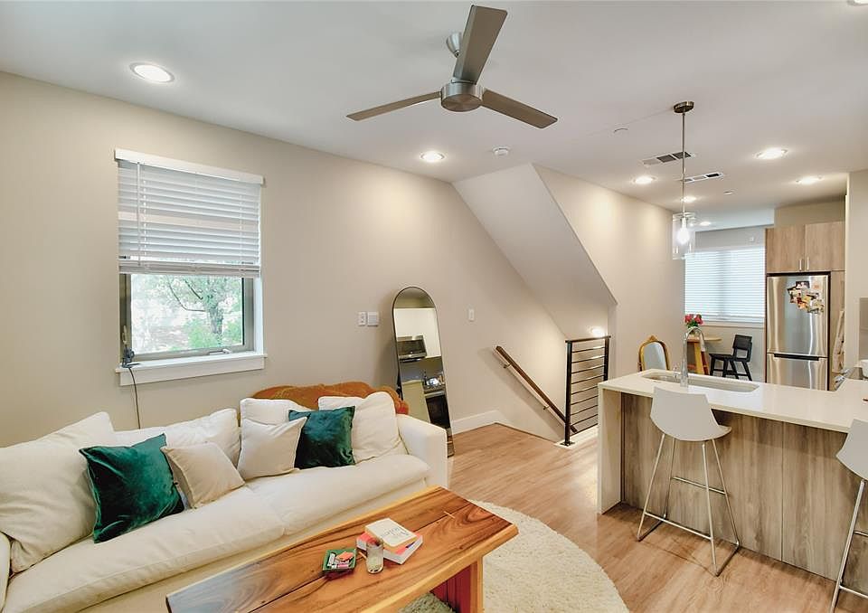 1112 Galveston Ave Fort Worth, TX, 76104 Apartments for Rent Zillow