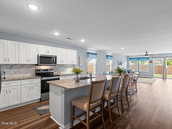 4th image of 103 Ginters Park Road NW