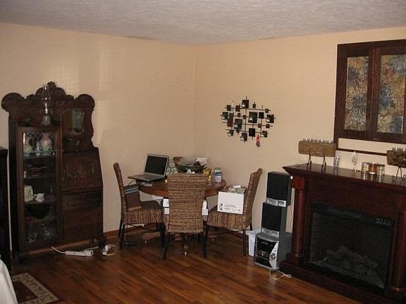 4th image of 111 Hilltop Dr
