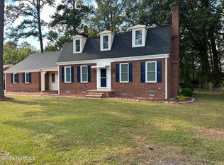 1906 Hardee Rd, Kinston, NC 28504