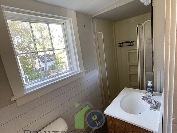 5th image of 1312 Quarry Ave NW