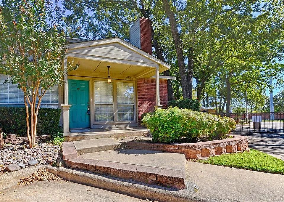 1st image of 1473 Meadowood Village Dr