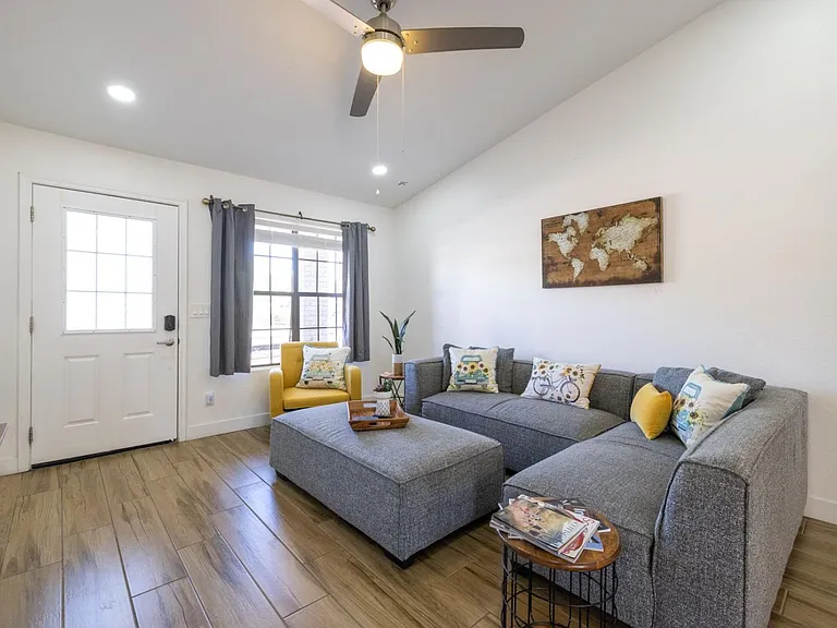 16418 N 64th Pl — Photo 13