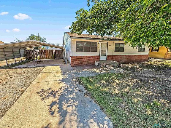 2nd image of 411 E Wolfcamp Dr