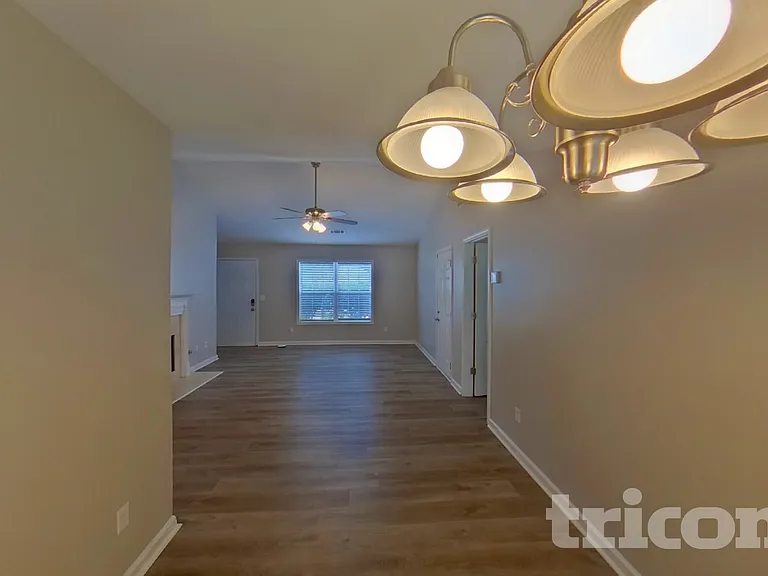 126 Millwheel Dr — Photo 4