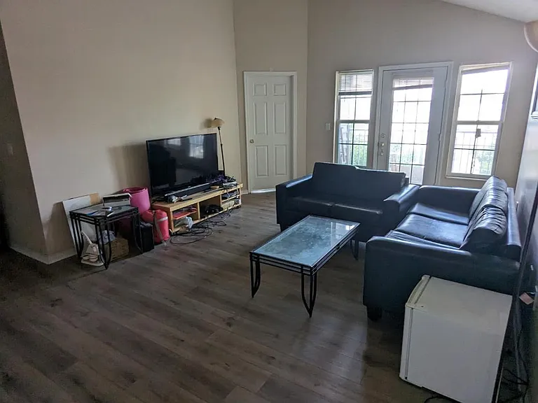 1901 N Lincoln Ave #301 — Photo 6