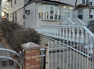 9412 207th St, Queens Village, NY 11428