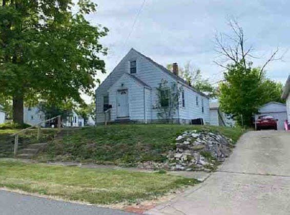 2nd image of 128 Chilton Ave