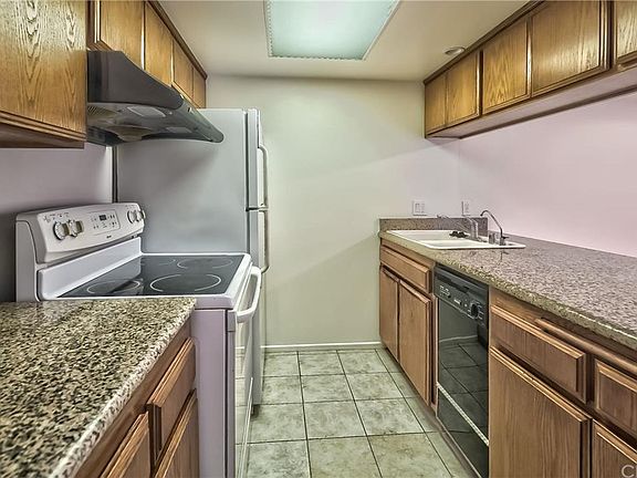5th image of 918 W Garvey Ave APT 118