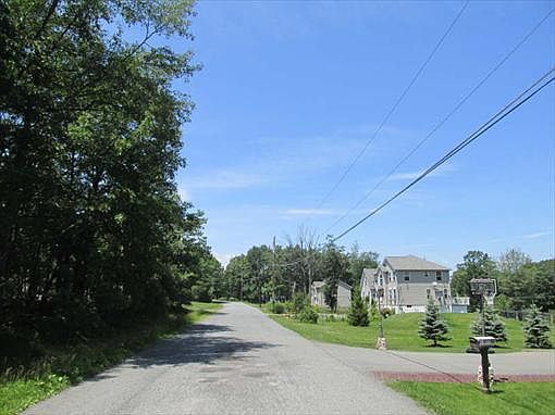 2nd image of 622 Cricket Ln
