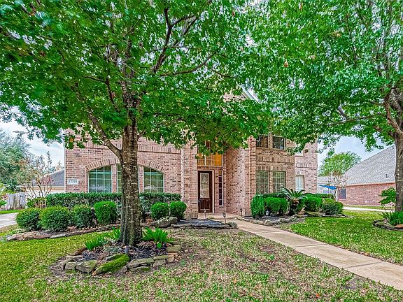 2nd image of 17323 Mesquite Brush Lane