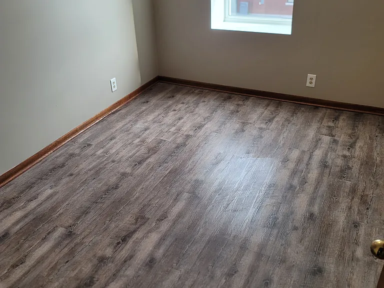103 Grand Ave E #1 — Photo 2