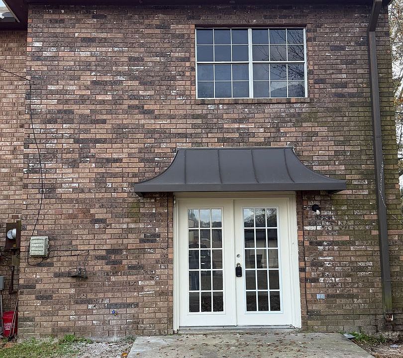 1st image of 2501 Oak Park Blvd