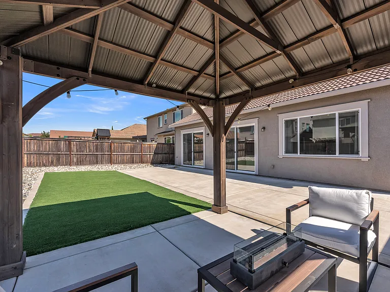 4578 Flagstaff Dr — Photo 44