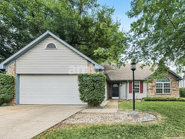 8956 Mallard Green Dr, Indianapolis, IN 46234