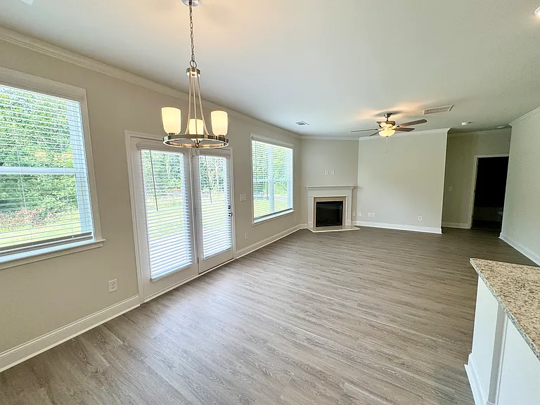 7368 Rocklin Ln — Photo 11