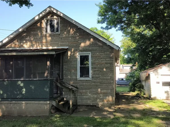 738 Marion Ave, Ellwood City, PA 16117