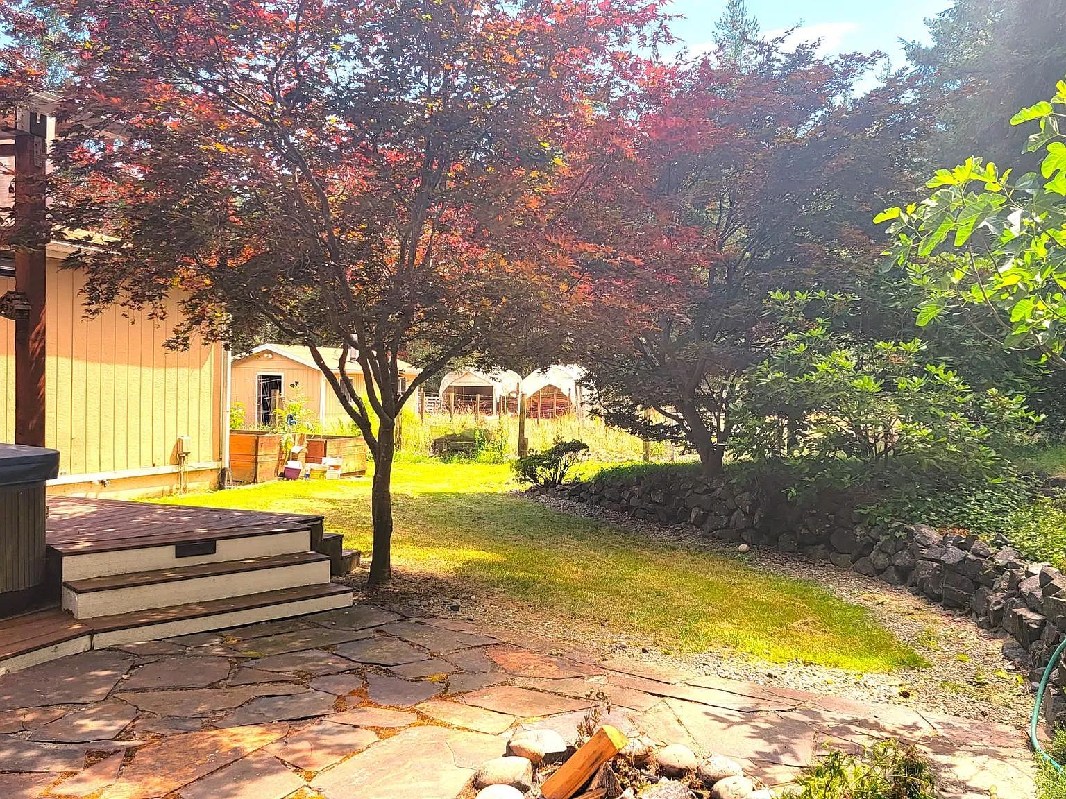 3 bed, 1188 sqft, $2,300 — Photo 3