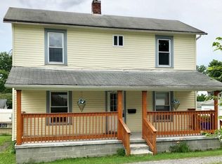 80 1/2 Stewart Ave, Greenville, PA 16125
