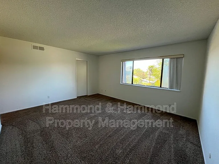 9000 Vanalden Ave #106 — Photo 15