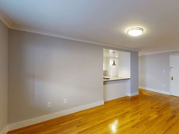 4th image of 50 W 97th St APT 5D