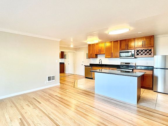 3rd image of 3649 Market St APT 103