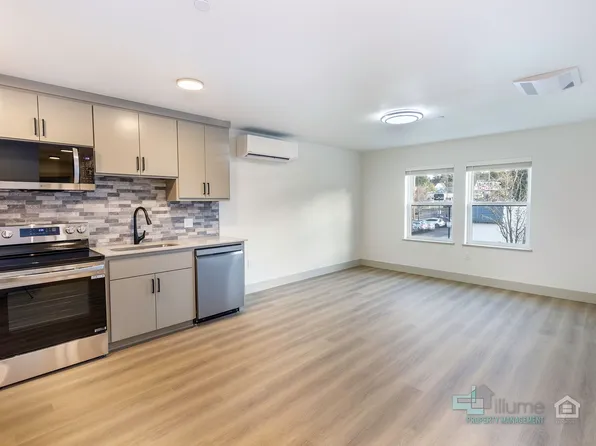 Olson Building - Conservice, 617 Monroe St #105, Oregon City, OR 97045