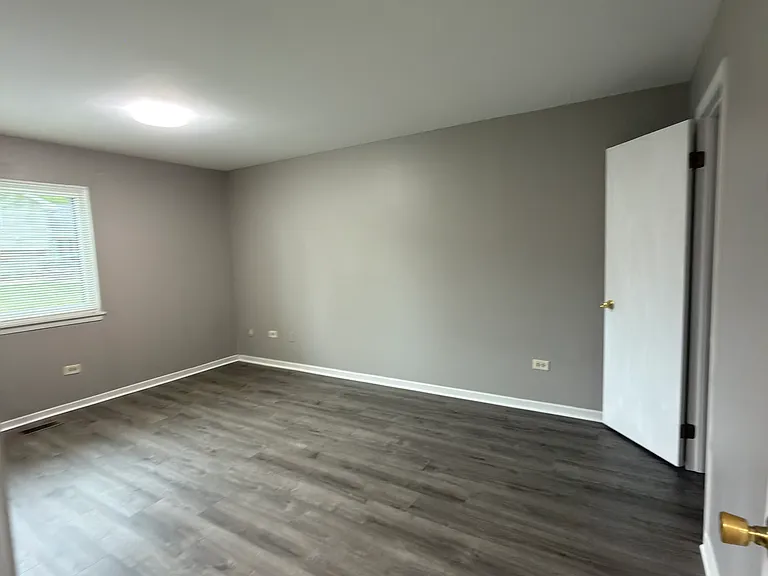 110 Manchester Ct #110 — Photo 7