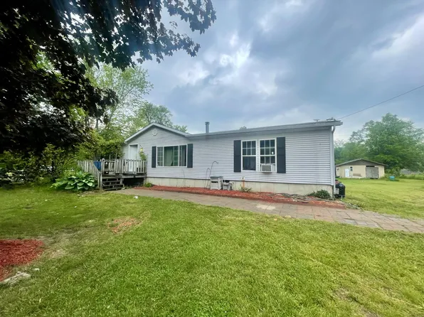 240 Grand St, Michigan Center, MI 49254