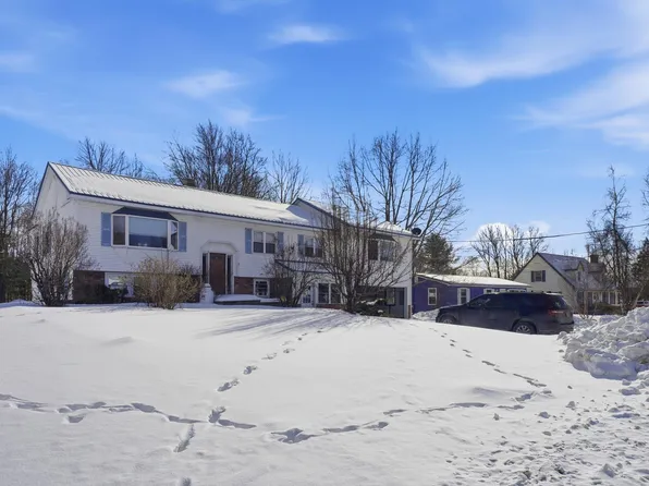 21 Independence Lane, East Millinocket, ME 04430