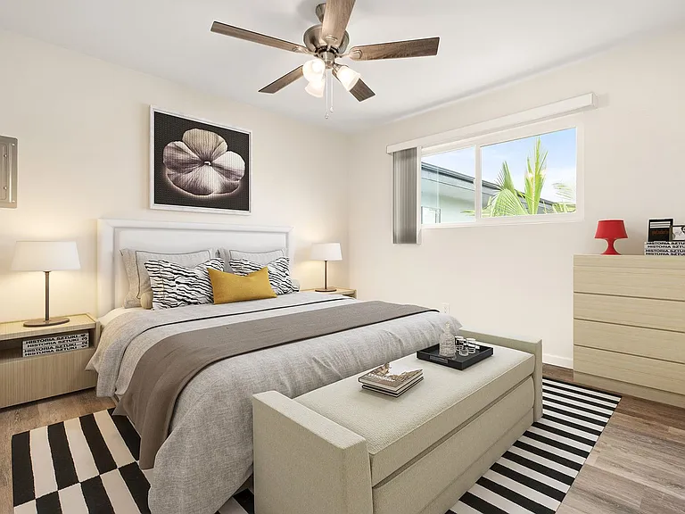Downey Court Apartments — Photo 14