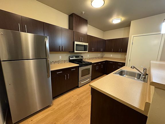 2nd image of 961 10th Pl NE Unit 206