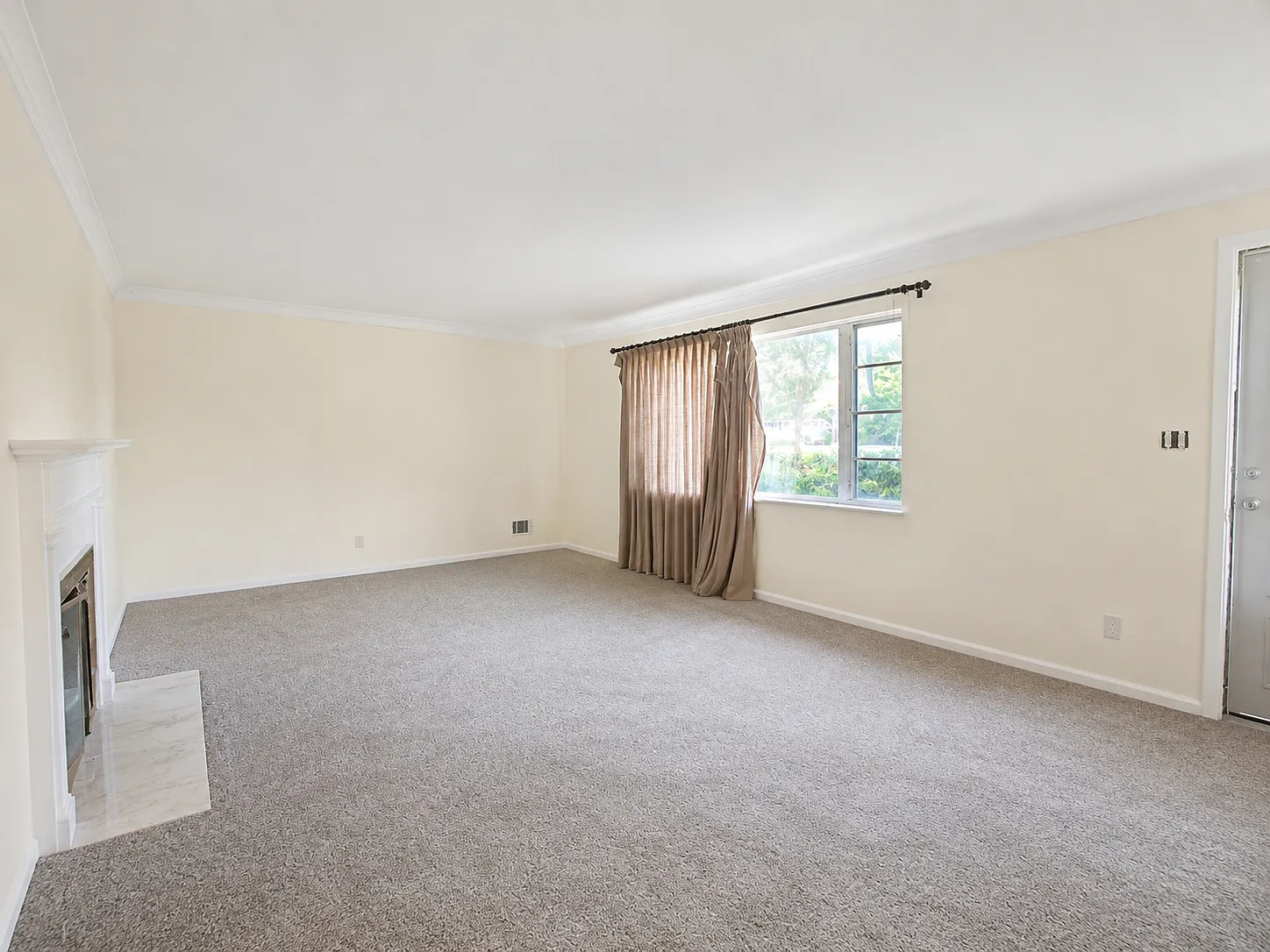 3 bed, 1.5 bath, 1543 sqft, $1,675 — Photo 4