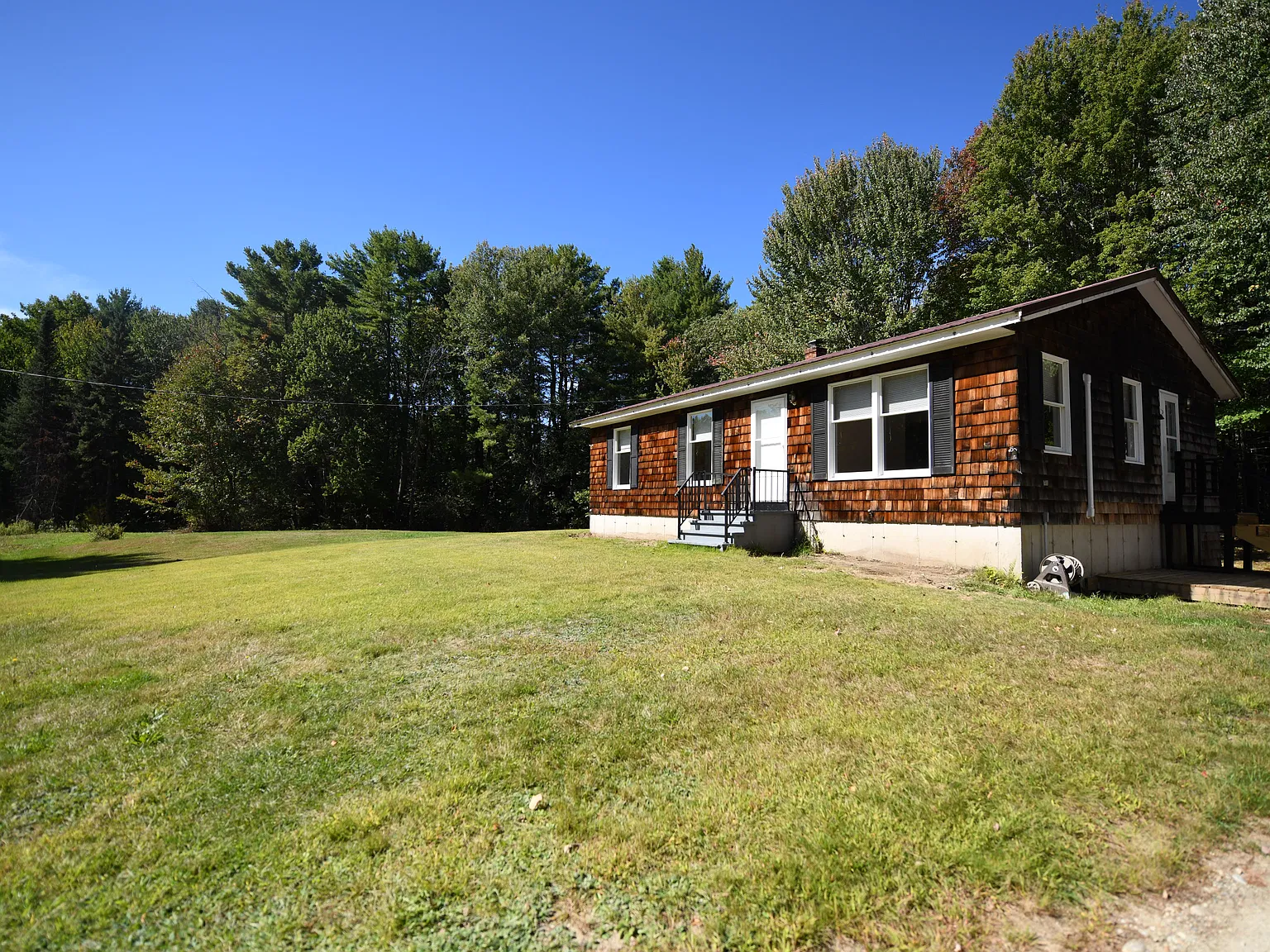 3 bed, 1107 sqft, $2,300 — Photo 2
