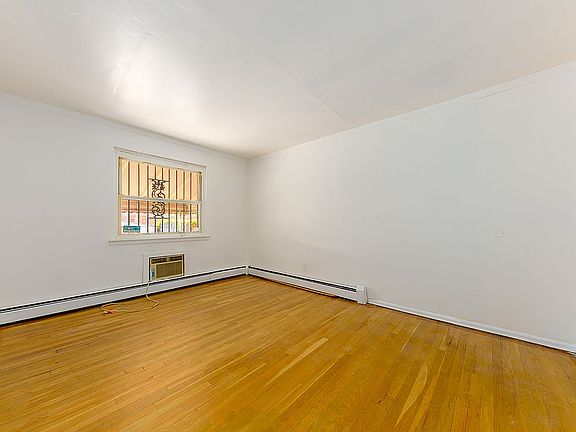 5th image of 11132 155th St
