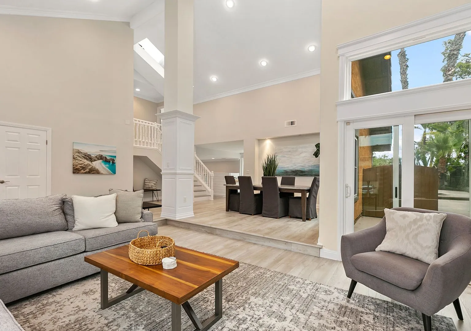 Spacious and Bright Furnished 4 Bedroom Home in Gated Community — Photo 3