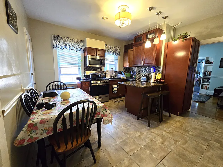 17 Melvin St #2 — Photo 7