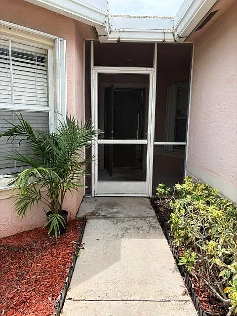 2 bed, 2.0 bath, 1358 sqft, $2,950 — Photo 2