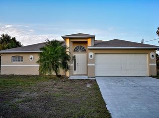 107 Theodore Vail St E, Lehigh Acres, FL 33974