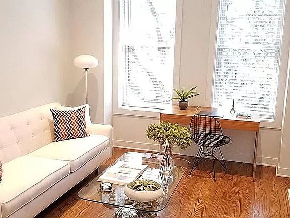 2nd image of 2030 W Churchill St APT 1F