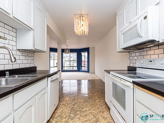 2nd image of 3241 Mission St APT 5