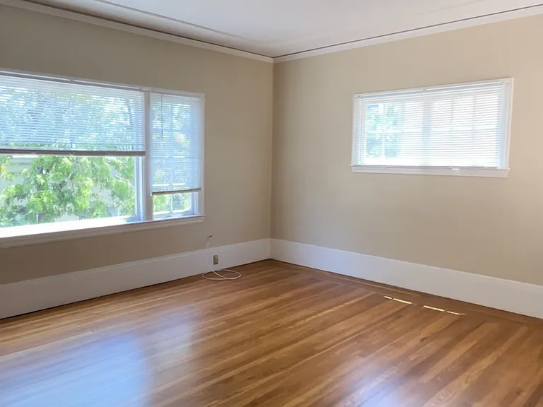 438 Lee St #12 — Photo 3