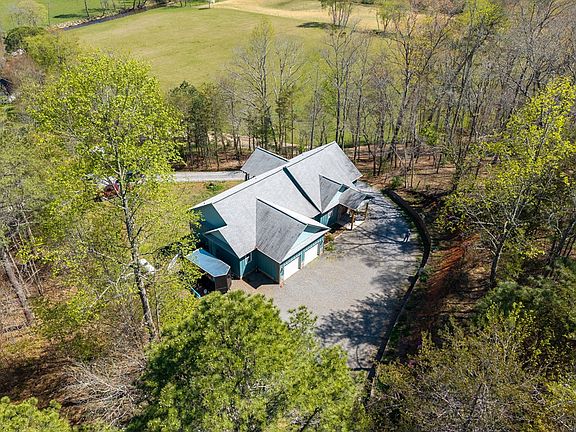 2nd image of 4720 Arrowhead Rd