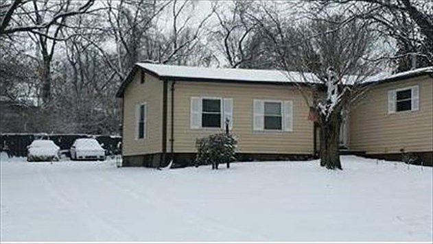 2nd image of 620 Bismark Ave