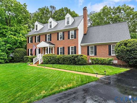 2nd image of 3013 Summerhaven Ct