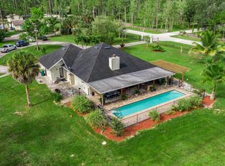 520 Soll St, Naples, FL 34109