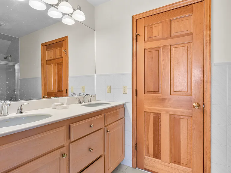 50 Evergreen Row — Photo 11