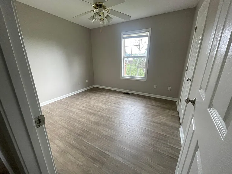 2819 Faith Ln — Photo 26