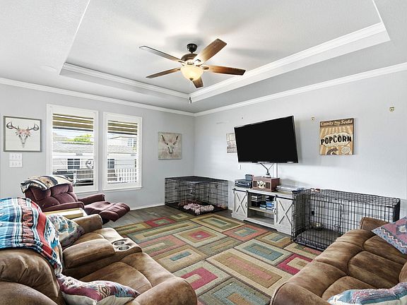 3rd image of 755 Hoot Owl Ln S