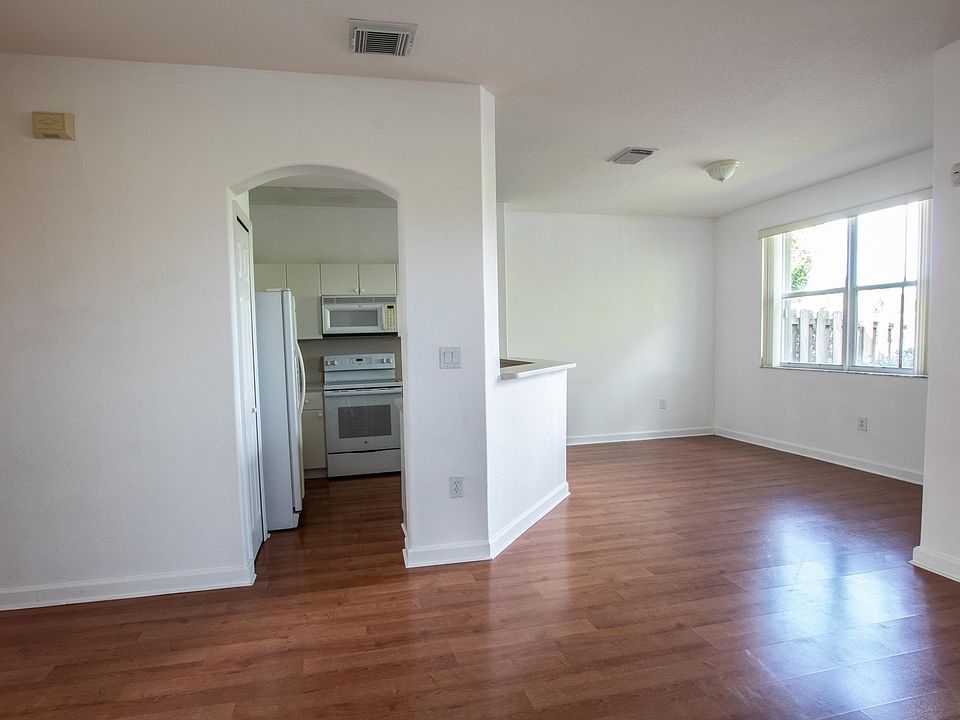 1st image of 7807 NW 114th Pl